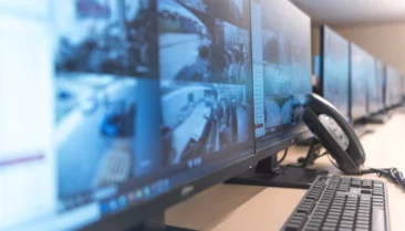 Notruf- und Serviceleitstelle, Leitstelle, Überwachung, Notfall, Alarmmanagement