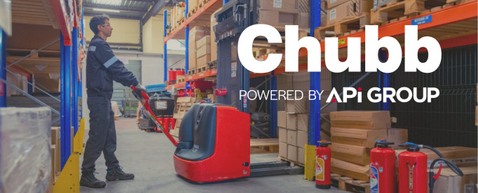 Lagerist bei der Arbeit