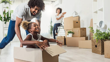 personnes en déménagement